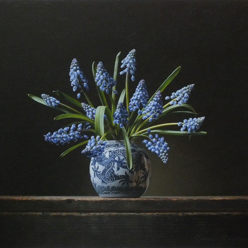 KunstWeekend's tweet image. Roman Reisinger past in zijn werken de schilderstechniek van de 17e eeuwse oude Hollandse meesters toe. Deze techniek maakt het mogelijk om realistisch en gedetailleerd te schilderen.Zijn prachtige stillevens zijn weer op het Kunst &amp;amp; Antiek Weekend te zien #kunstbeurs #stilleven