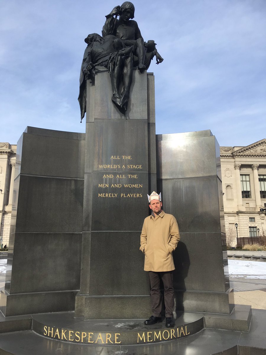 RedBridgeArt's tweet photo. Visiting the Shakespeare memorial,Philadelphia where we’re playing Andy Cannon’s Is this a Dagger? The story of Macbeth #ipay2019 #ipayscot https://t.co/ZOuQJow28c