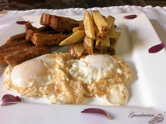 GUARDAVIÑAS GOURMET tweet media