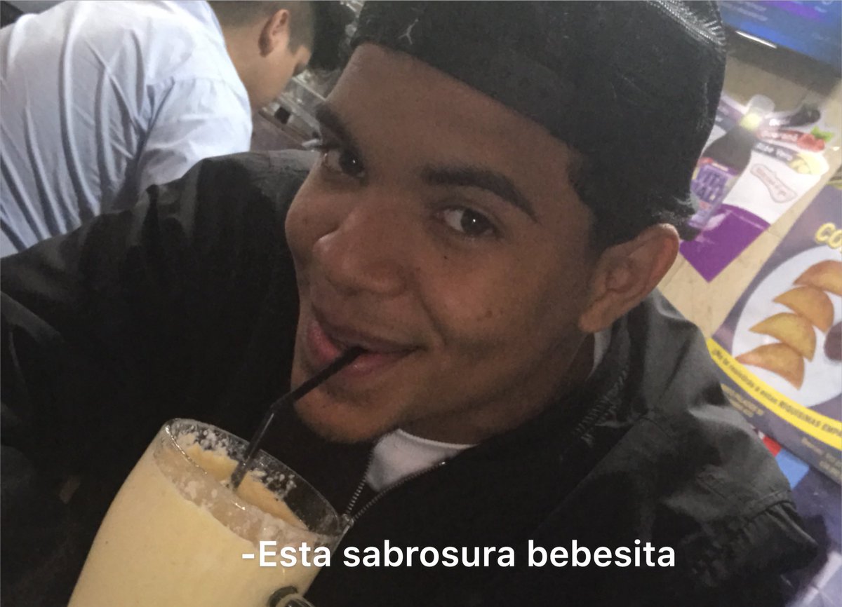 _jasminrcb24's tweet photo. —¿Quieres probar de lo que hizo mi mamá?
—¿Qué hizo?
—.. https://t.co/vmRCFNY9e0
