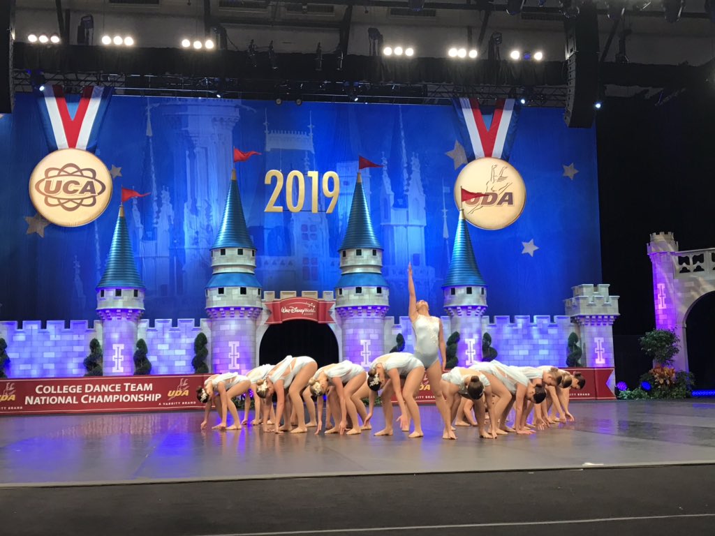 UDAnews's tweet photo. Beauty and grace taking over the stage as the Open Jazz division continues in the Field House! #udanationals https://t.co/Unh8Wy0m6X