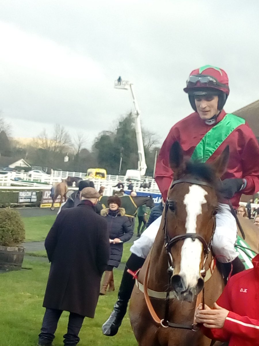 JoeSeward1's tweet photo. Man of the moment @dan2231 & #AugustaGold winners of todayβs 3rd Race here @NavanRacecourse
reverses @Fairyhouse form with #RonaldPump and supplements her @DownpatrickRace maiden hurdle win
#NavanRaces
#Navan https://t.co/OPq7SbgZQo