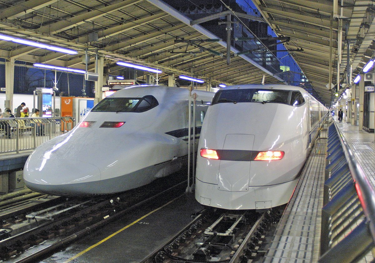 300系と700系の違いは何ですか？ _ 新幹線n700aと700系の違い – YWGSR