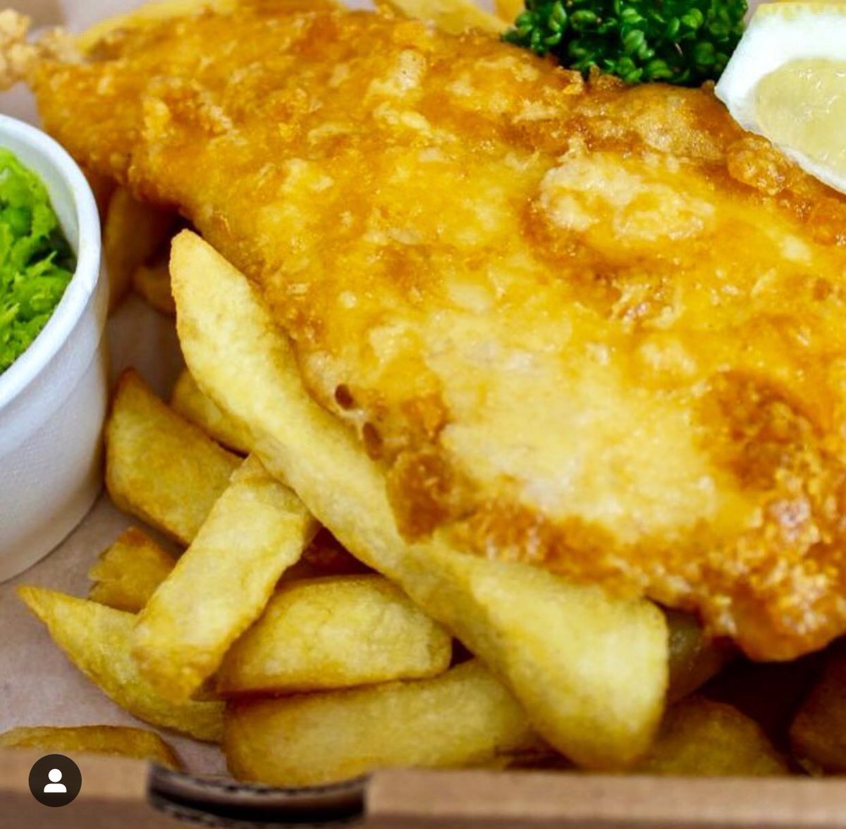 Fish and chips lunch today ... always fresh and delicious 🌱🍋 were here all day long have a wonderful day