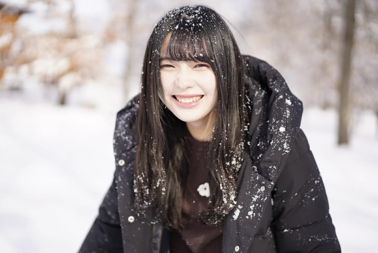 柿崎芽実 1st写真集「スノープリンセスエンジェル」【公式