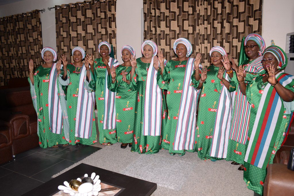 AbiodunBorisade's tweet photo. #Nigeriadecides2019
#4Plus4 #Apcway 
 #FeBuhari #Ibandan 
@bisiafayemi and other S/W First Ladies awaiting arrival of @aishambuhari at #Ibadan https://t.co/R1968tTeIn