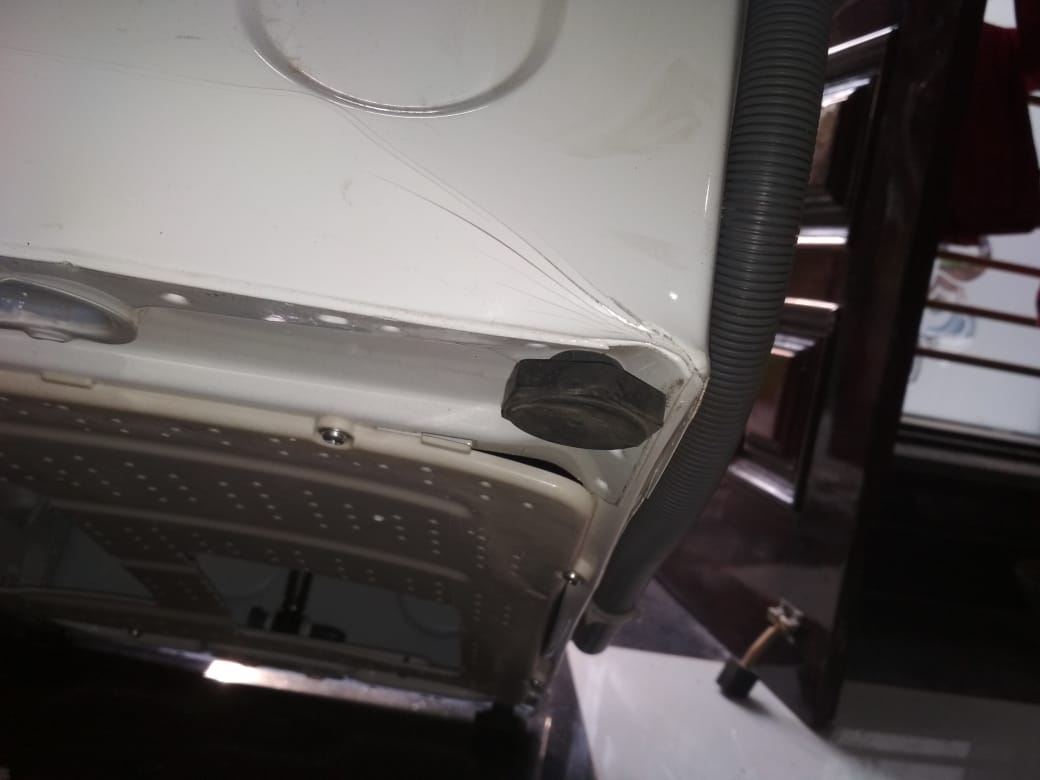 scamAtFlipkart's tweet photo. @flipkartsupport Order No OD114294426792472000. Received damaged product and still waiting for return. Please follow up. @_IFB #Flipkart @Flipkart https://t.co/LniSGJ7o54