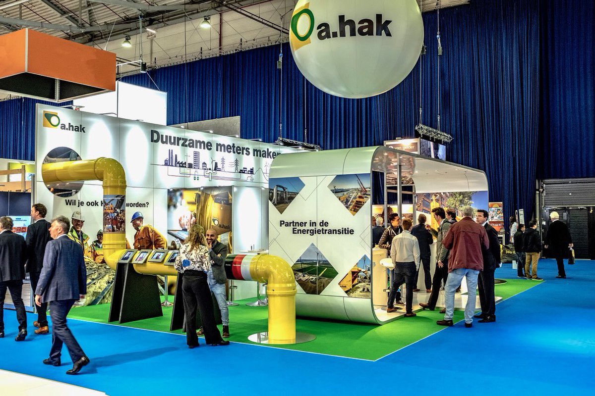 Beewanlive's tweet photo. long time client A.Hak, is presenting how their sustainable solutions support the energy transition at #infratech We are very proud to have contributed to their event strategy, design and -sustainable- realization. https://t.co/VlHIbVfkqC