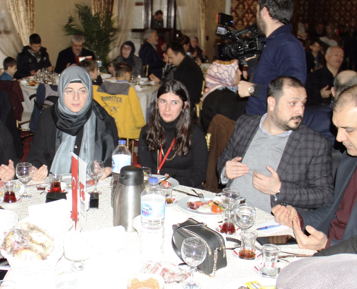 15Temmuz_Der's tweet photo. 15 Temmuz Derneği olarak Ankara’da düzenlediğimiz “Şehit Aileleri Buluşması’nda” bizleri yalnız bırakmayan kıymetli misafirlerimize teşekkür ederiz. 
@ahmetkoca03  @HakkiTurunc @hakanhanozcan @selimcelenk61 
@atariksebik @aysearslntrk 

#BizBüyükBirAileyiz https://t.co/i4wOyCP0Hu