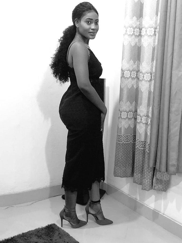 GlitsPinky's tweet photo. Drop 💧 your favorite black and white pics 😍😍lego ❤️❤️ https://t.co/O2kn1bi5AI