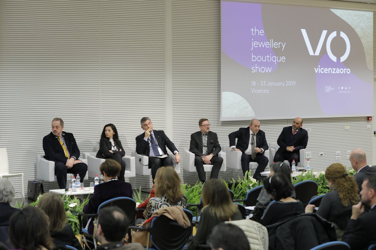 Responsible sourcing, sustainability and enviromental resources for corals blockchain: an important appointment at #Vicenzaoro with <a href="/CIBJO_/">CIBJO</a> focused on responsible practices and sustainability in the jewelery industry. 
#VOJ2019 #weareVO2019 #TheJewelleryBoutiqueShow
