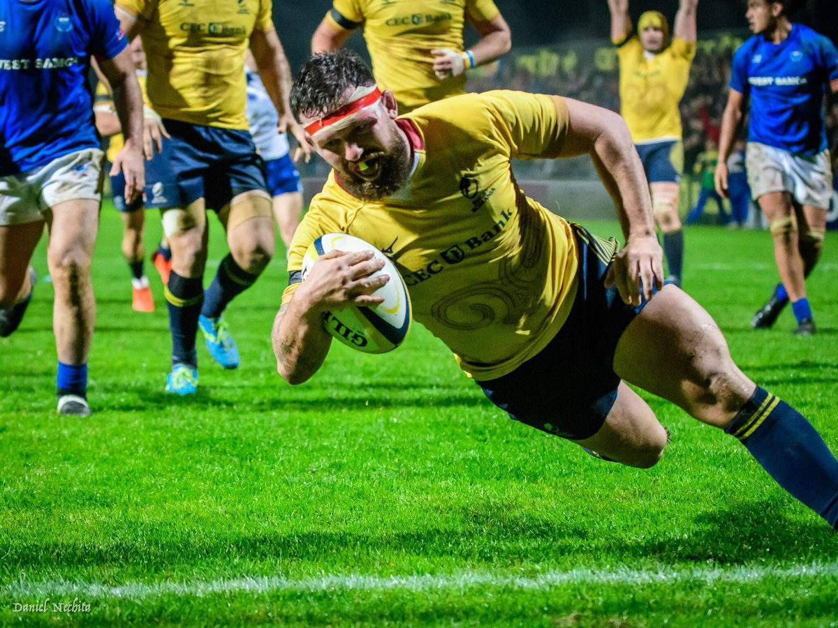 Club16ro's tweet photo. 💛🏉🇷🇴 Romanian hooker Andrei Radoi @RadoiRa2 just announced his retirement from @rugbyromania ‘s team after an amazing career for The Oaks (72 caps &amp; 11 tries). Thank you, Andrei for everything &amp; all the best! #rugbyromania #romanianrugby #oaks #stejarii 📸 @danielnechitap https://t.co/LrVBW9V5X4