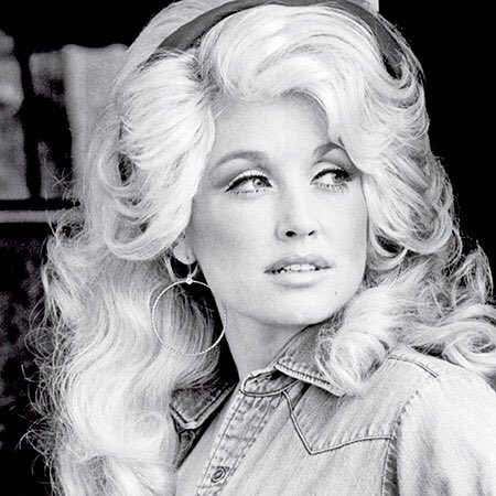 Happy birthday to Dolly Parton. An absolute blonde goddess 