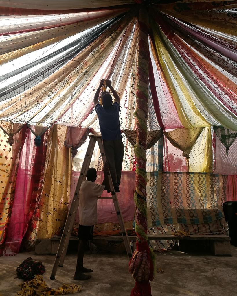 david_earp's tweet photo. The final touches...
We are nearly ready for tomorrow...
Preparations for my 60th birthday.
#thereturnofthejasminethrone #everythingiseverything #gethereifyoucan #Kolkata #myshuktara #AnnaBari https://t.co/3Hk3r3OExu