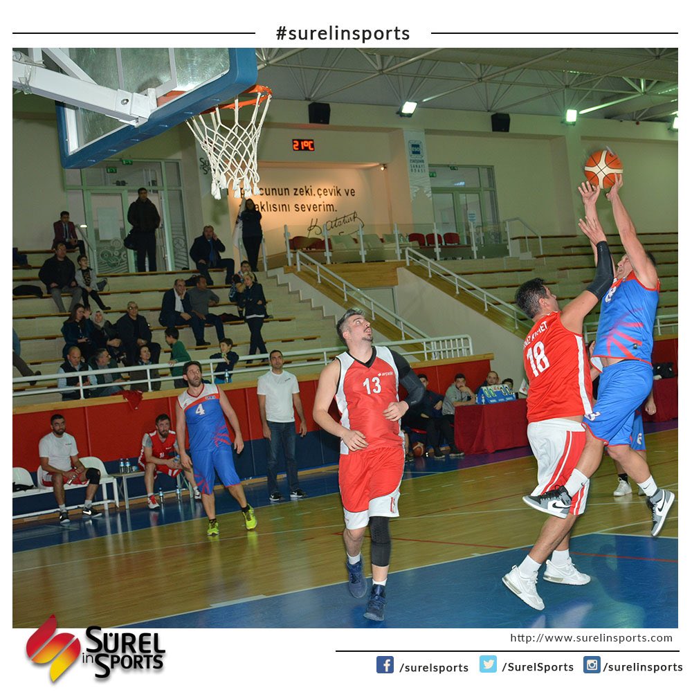 SurelSports's tweet photo. Eskişehir Sanayi Odası 50. Yıl Basketbol Turnuvası Yarı Final karşılaşmaları 18 Ocak Cuma akşamı gerçekleştirildi. Arçelik ve TEİ finale adını yazdıran takımlar oldu.
#eso #eskisehirsanayiodasi #basketbol #turnuva #esohaber https://t.co/tE7LBe9J8a