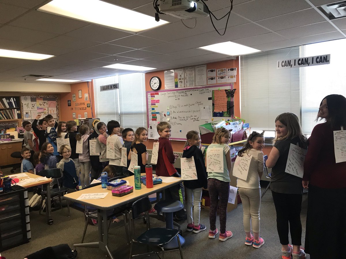 april_sunram's tweet photo. Thanks for a fun lesson Mrs. Gloege on filling others buckets with compliments! https://t.co/m4iI5Y2eYd