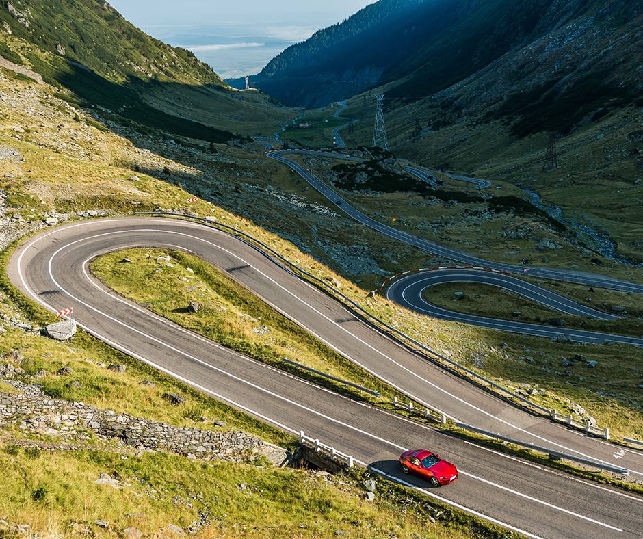 yenimazda's tweet photo. #Mazda #MX5RF ile yılda sadece 2 ay açık kalan, otomobil tutkunlarının popüler rotalarından, virajlarıyla ünlü #Romanya #Transfagarasan Yolu’nda heyecan verici bir sürüş deneyimi 

#DriveTogether #YeniMazda #mazda_izmir #mazdailegidilenyollar #mazda_yeni #mazdaailesi https://t.co/4wfajcDglN