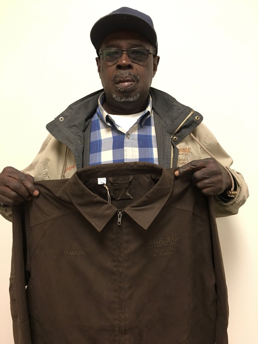 SouthernagC's tweet photo. Howard Mitchel has been with #SouthernAgCarriers for over two decades. We are happy to present him with his 20 year jacket. We can't wait to see what he accomplishes in the next 20 years. #WayToGo #ProudDriver #TruckerLife https://t.co/nrCf5c7Mw0