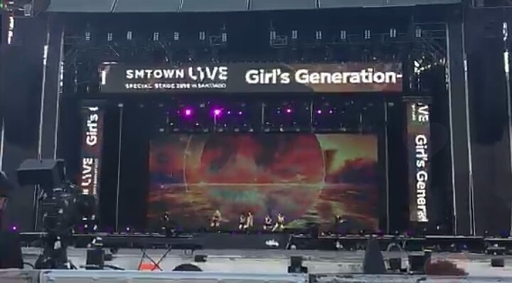 Hey, <a href="/SMTOWNGLOBAL/">SMTOWN</a> it's Girls' Generation not Girl's Generation. Please learn your English lesson properly.