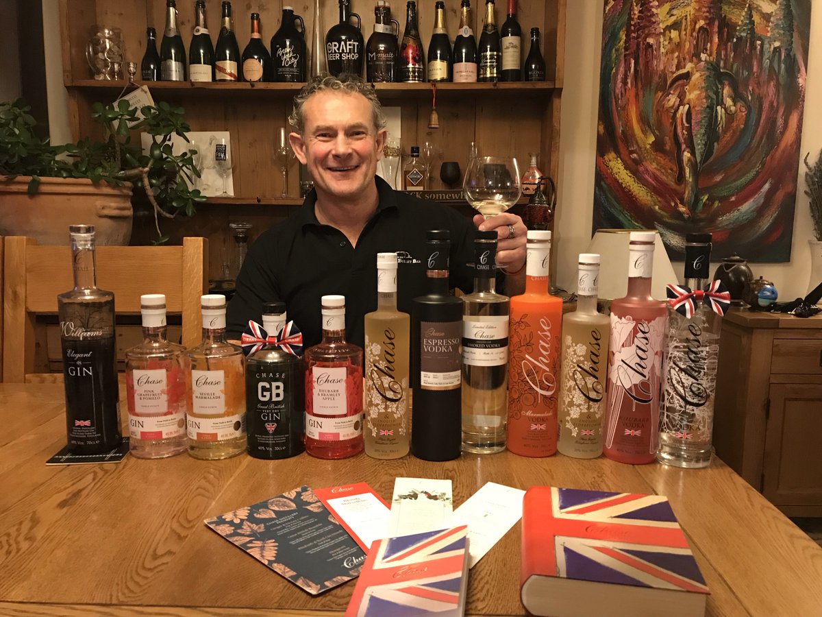 Thank you to the lovely Victoria from @ChaseDistillery for letting us try their delicious Great British vodkas and gins &amp; teaching us about their business.  #ginuary #breakingdryjanuary #mobilebar #thisbarcomestoyou #wecanservewhateveryouwant #cocktails #welovegin #welovevodka