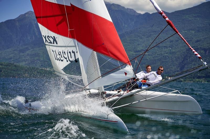 World premiere of the K2X allround catamaran at boot Düsseldorf - Sail World dlvr.it/Qx21Vq