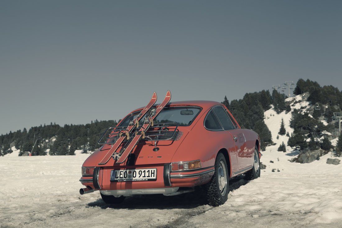 Rinoire's tweet photo. #SkiSaturday #Porsche https://t.co/2xnsZ7Ucx5