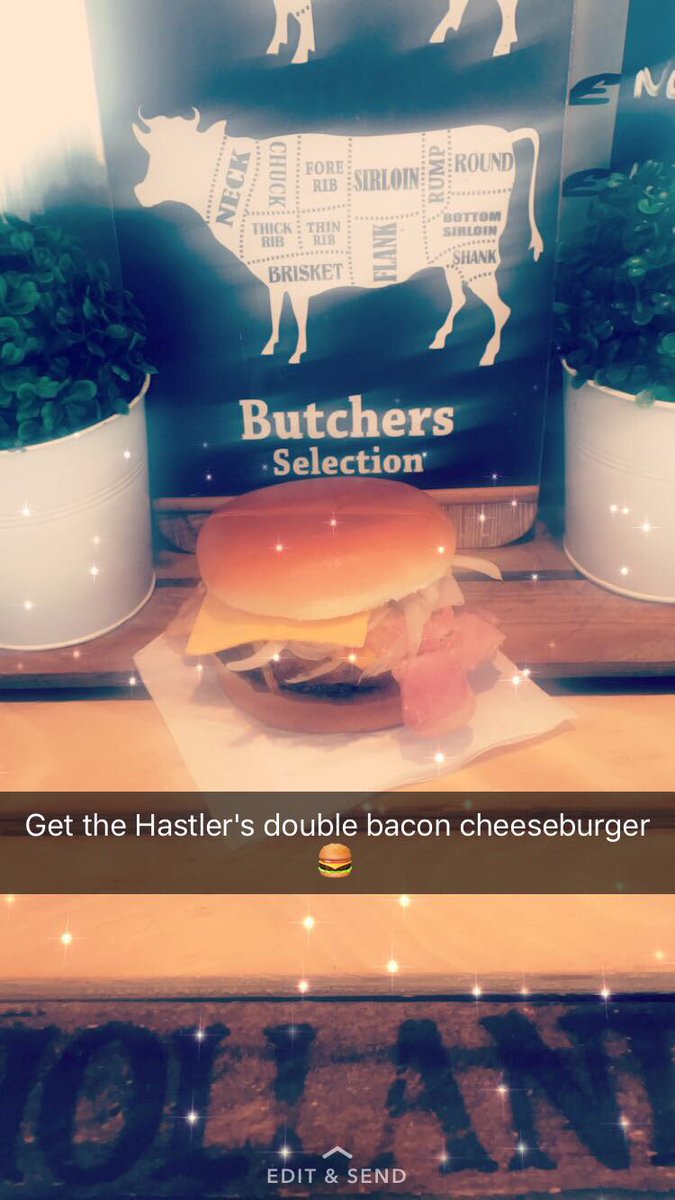 HASTLERSQPR's tweet photo. Don’t forget that hastlers two units are open for today’s match Warm yourself up with the Hastlers bacon double cheeseburger #QPRFAN #QPRFANS #QPRFC #QPR https://t.co/bWLOEmf9fe