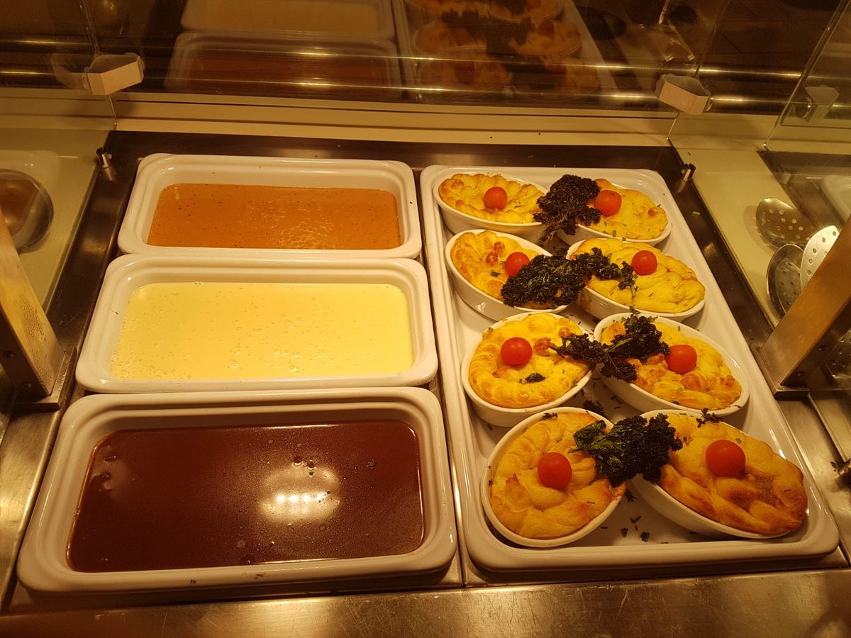 SheratonAthlone's tweet image. Today’s @OpTranRTE special is Shepard’s Pie. All recipes taken from the OT website @DeiseDietitian #smallchanges #bigdifferences #food #healthyoptions