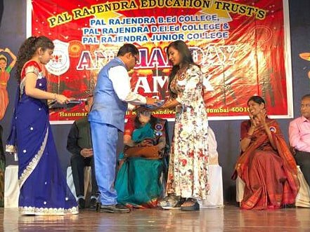 sabreen_taj's tweet photo. Had a wonderful time being honored as the chief guest at the annual day of Pal Rajendra B.Ed, D.EI.Ed, and Junior college.
#BeyouBeUnique ❤
(PERSONALITY IS WHAT MAKES YOU PERFECT)
#personalitydevelopment #grooming  #selfgrowth #motivation #motivationalspeaking #sabreen https://t.co/z8m1MQHnly