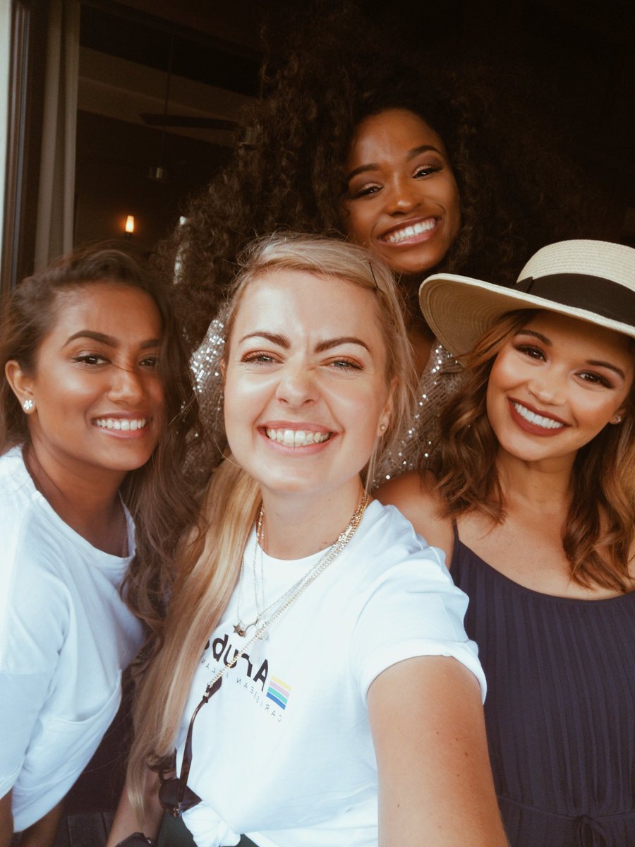 When you're dying of flu but you get to see these babes. <a href="/PONDS_SA/">POND'S South Africa</a> #MyTypeOfFlawless