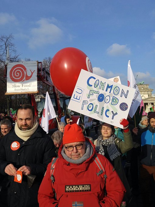 View image on Twitter