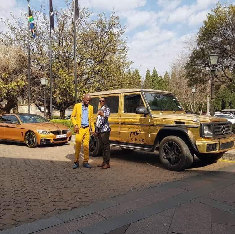 AdvoBarryRoux's tweet photo. Andile's car repossessed https://t.co/w0MntRI4lK