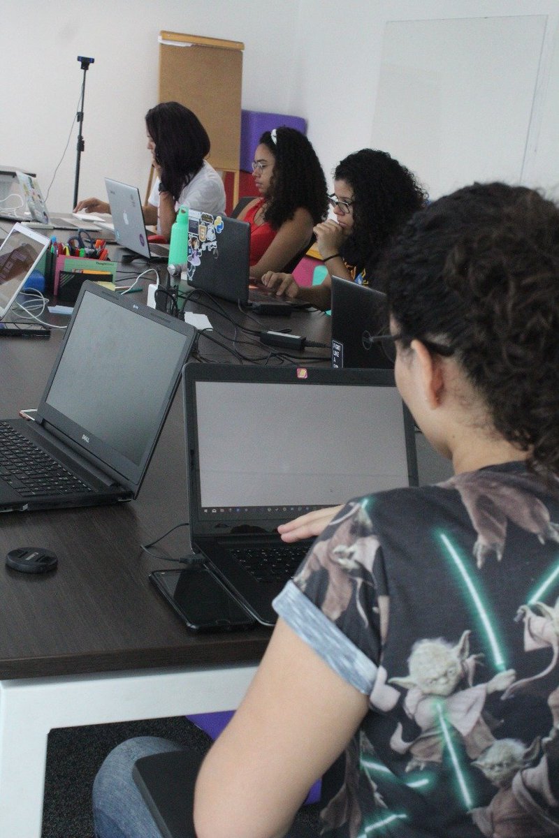 ReactLadies's tweet image. Já estamos na ativa. Nosso encontro tá bastante produtivo. #Codelikeagirl