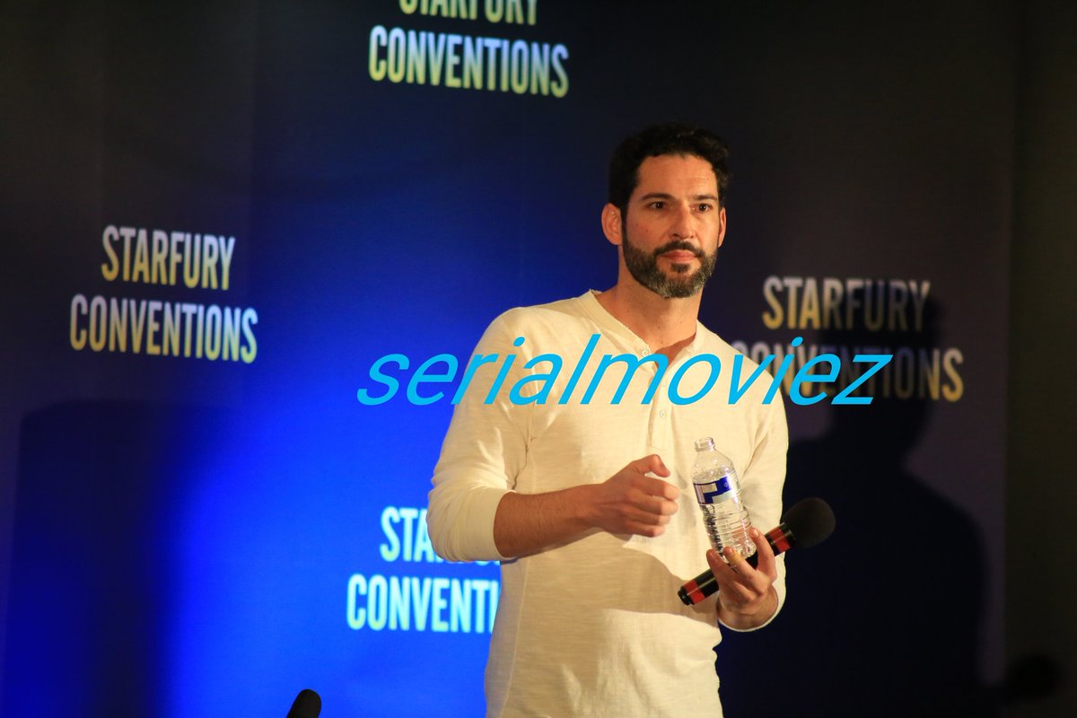 SerialmovieZ's tweet photo. Tom Ellis panel at Lux con #lucifercon @starfuryevents #lucifer https://t.co/DsV6pHGf87