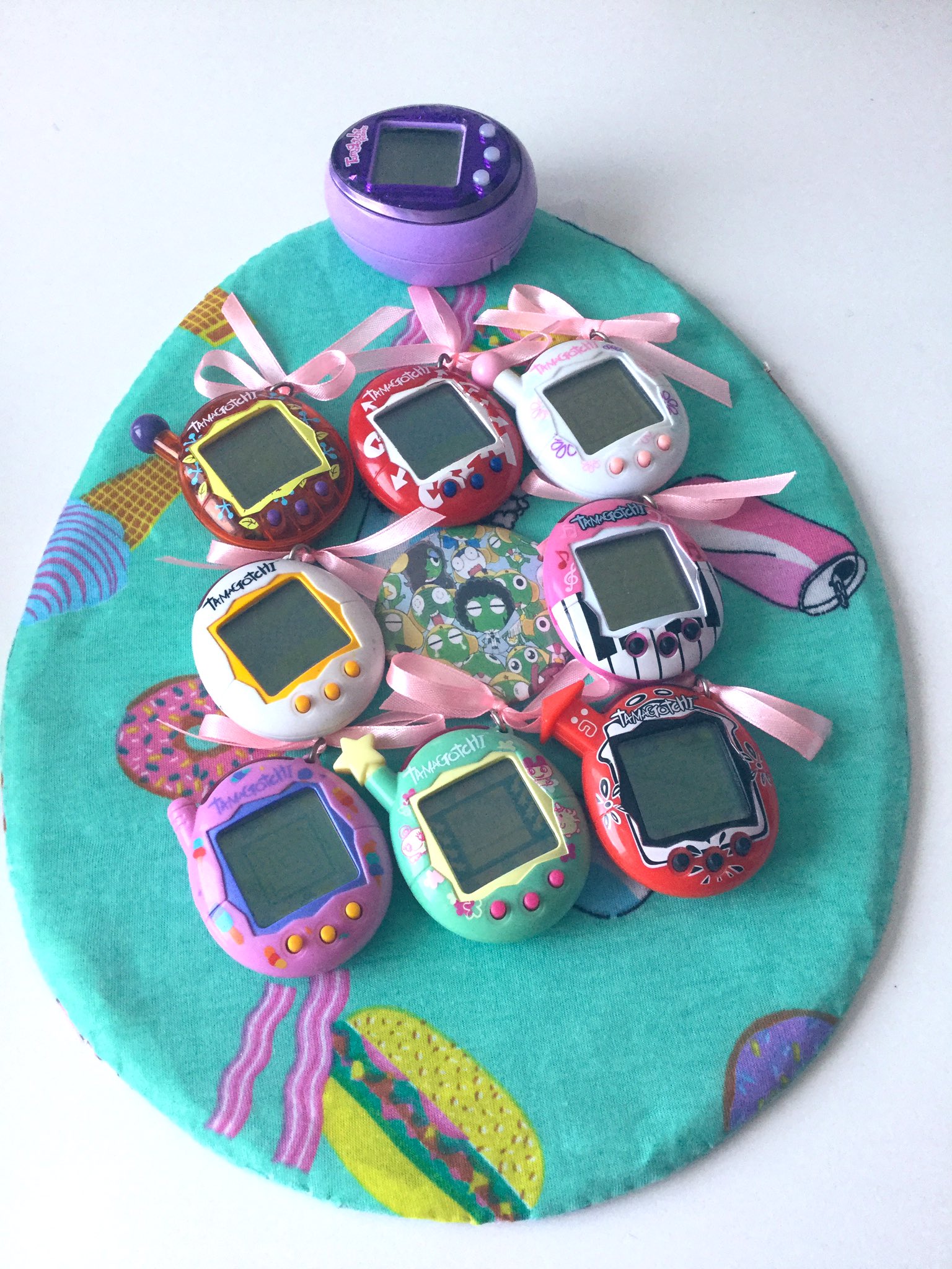Wormboy on X I loooove my tamagotchi itabag by mirmochi Just pure perfection Made a separate backing just in case the weight of my tamas wouldn t damage the