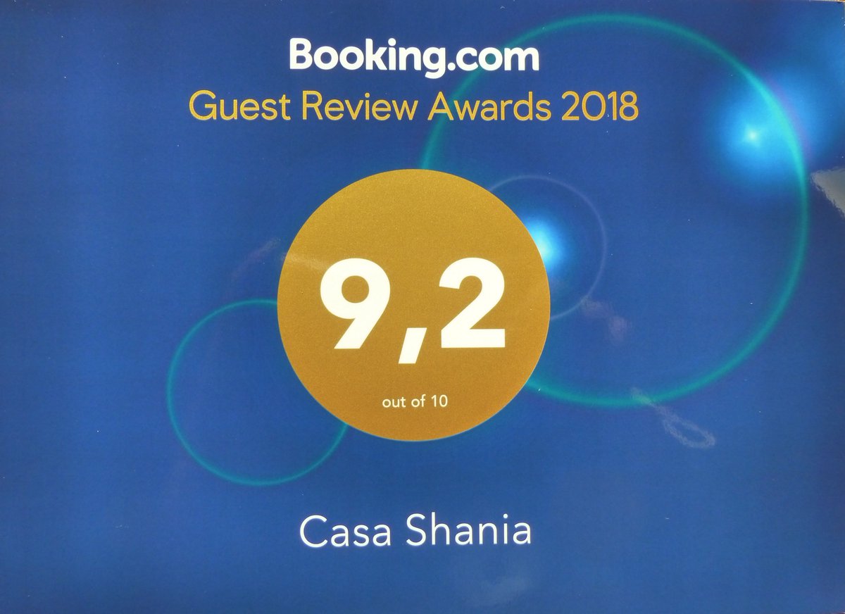 CasaShania's tweet photo. Herzlichen Dank an unsere Gäste im @CasaShania . Wir haben erneut den Guest Review Award für 2018 erhalten! #casashania #GuestsLoveUs #Ferienwohnungen #unterwössen #chiemgau #shaniainside #momentsandfeelings #holidayhomes #travelbavaria #shaniaphilosophy #visitbavaria https://t.co/GhJUdcJUsB