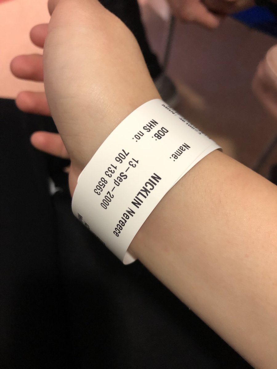 NicklinRuby's tweet photo. suppose to be seeing @the1975 tonight but got hit by a car, hope I can make it, but my back is dying🤦🏻‍♀️ @jamieoborne @Truman_Black https://t.co/hLHG5UCyNx