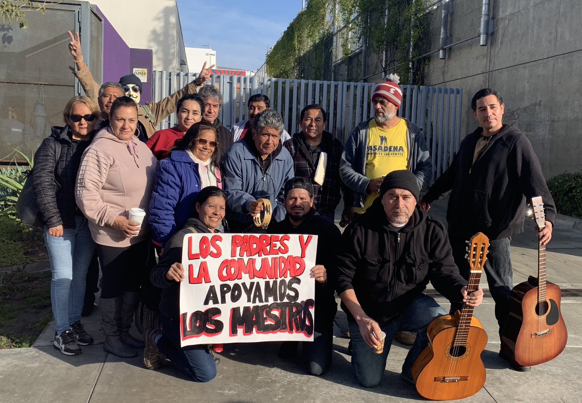 wichiwichon's tweet image. Day laborers from Pasadena CA showing solidarity at the Teacher’s strike with music, to let them know how important this fight is for the whole low income working class. #UTLASrong #UTLAStirke #jornalerosLA #ndlon