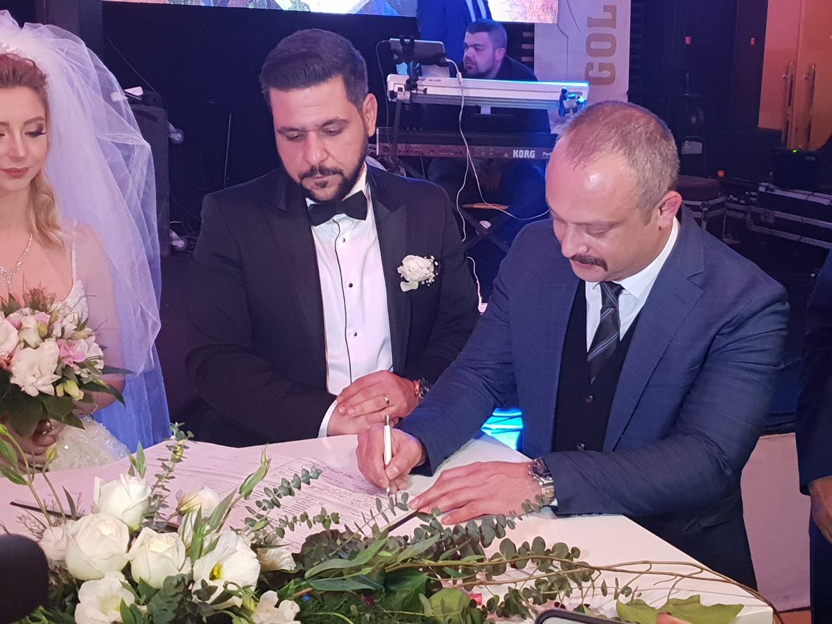 Gundogduabil's tweet photo. Ocak yöneticimiz kardeşim Oğuzhan kıymetli eşi Aysu hanımın ve ailelerinin mutlu gününe şahitlik ettik...
Bir ömür boyu mutluluklar... https://t.co/fq7GyixMa4