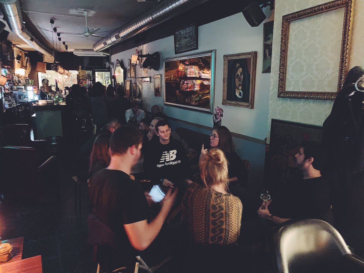 wearefoxy's tweet photo. Sábado en el #FoxyBar https://t.co/Rm79hvea33