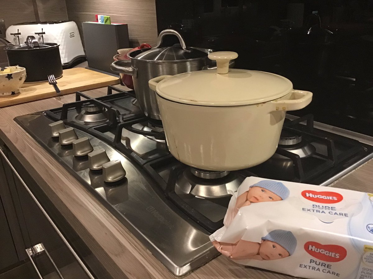 debbiedotmac's tweet photo. Sat night in, David’s been batch cooking, and I am cleaning the gloss units, on expert advice baby wipes are perfect 👌 #darngood https://t.co/KsRY0fF4Ja