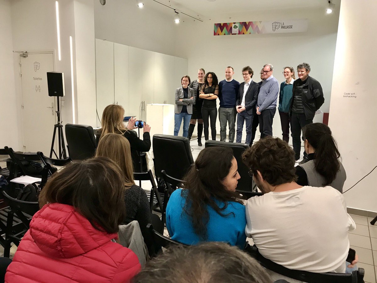 reboot_campus's tweet photo. Un grand bravo aux projets « Le train pour le futur » et « VRsafe », lauréats du @ChallengeSafe et un grand merci à toutes les équipes participantes, sans oublier @LaPaillasse pour leur accueil 👏🥇🥈🥉 https://t.co/xCvYC2iBVD