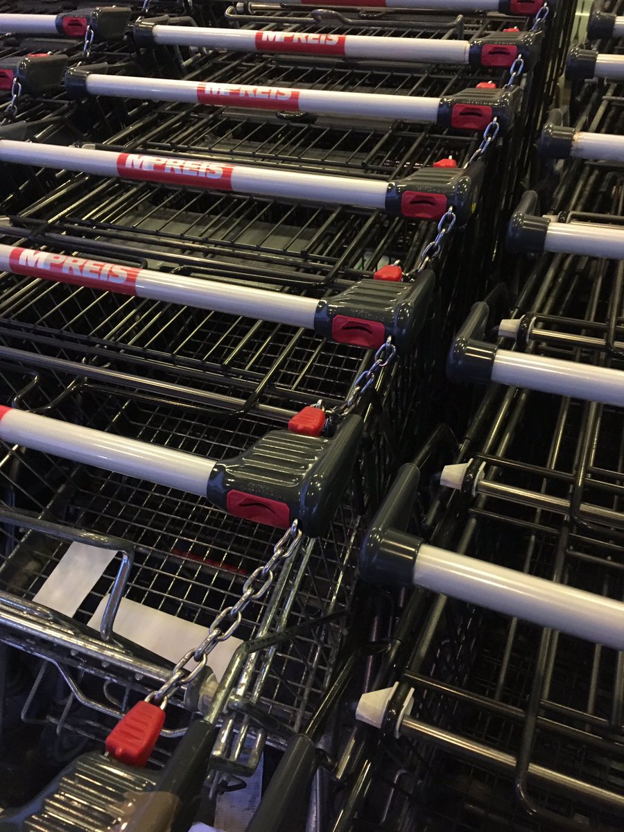 LeoAW's tweet image. Came across this Blockchain in the wild today. Each time a new block is added, a stablecoin worth exactly €1 is unlocked.