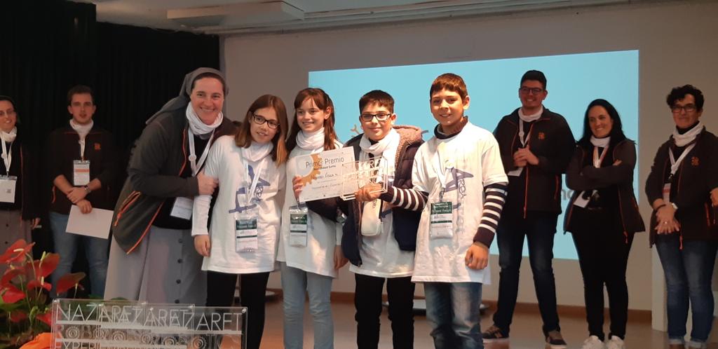 annavilaro's tweet photo. Una jornada cargada de emociones... que finaliza con sonrisas, recompensas y vivencias con sello propio #NazaretRoboticsExperience @nazaretoporto @coleinnovadores https://t.co/bXWylw8kjf