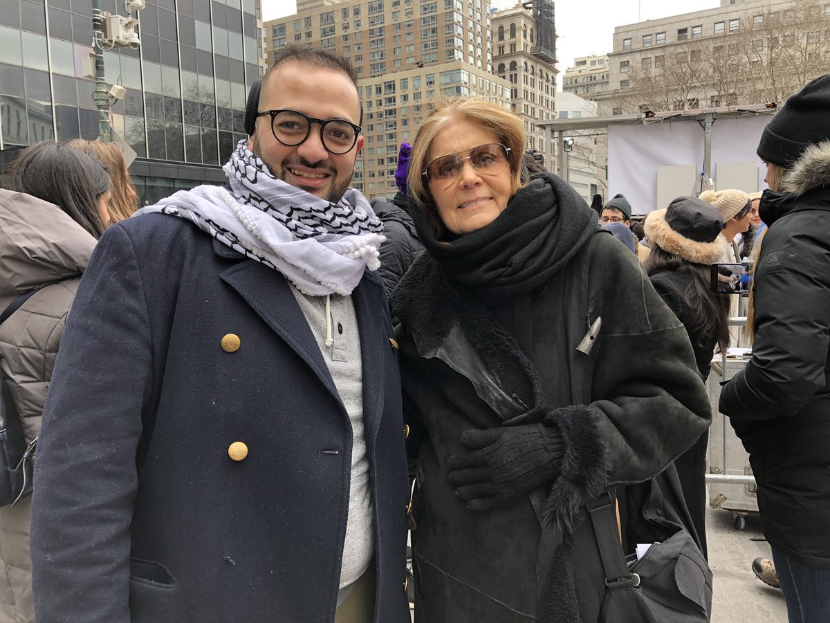 HeyItsMurad's tweet photo. Met the dynamic and inspirational legend @GloriaSteinem today at #FoleySq for the #WomensMarchNYC #WomensUnityRally! #WomensWave #WomensMarch2019 https://t.co/lO4Q5yYUbX