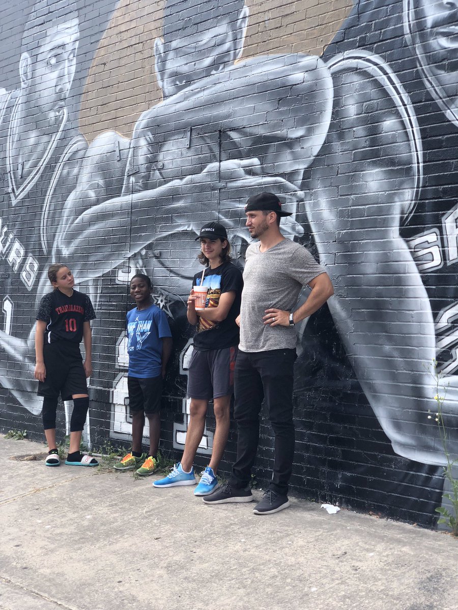 CoachDeas's tweet photo. If your not praying and dreaming. And Iβm talking big time dreams, huge prayers. Your not living!! #yourgoodenough #lovewins https://t.co/KsTSLrX2T3