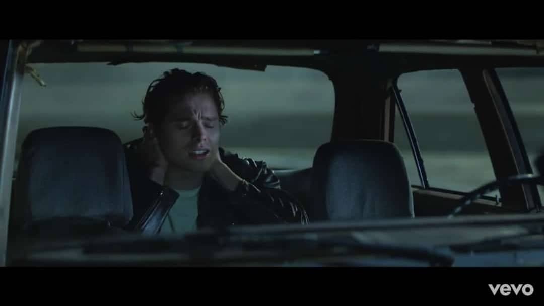 fiveteam5sos's tweet photo. Esse clipe de Lie To Me está incrível, mais uma vez os meninos nos impressionando com uma mensagem tão forte, o que vocês acharam? ❤ 
#LieToMeMusicVideo https://t.co/IPydHIoo6J