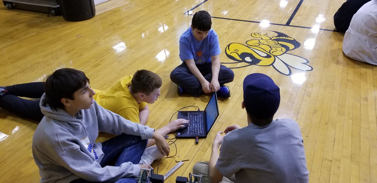 cherieskridge1's tweet image. Robotics competition @mybrownschool
#BrownBears #RoboticsKids