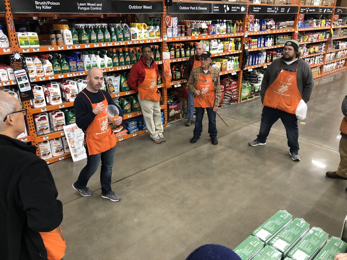 Seana_THD's tweet photo. During the morning meeting at 2313 we made it all the way around the circle naming attachment items to drive sales on this icy day! #successsharing
#homedepot #hd2313 #wemakeitlookeasy #herecomestherainagain #coldkentuckyrain #winteriscoming @THDToddMurdoch @thd_young @Manny_HDU https://t.co/6nPO7cu7da