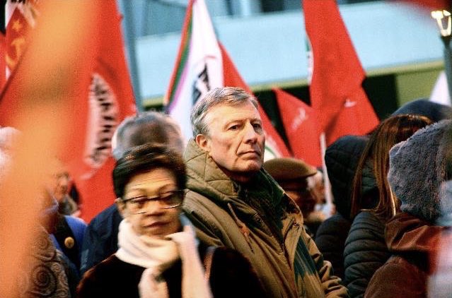 ANTIFASCISTI INVOCANO INTERVENTI DELLA MAGISTRATURA E POI SFILANO CON GLI ASSASSINI DI MAGISTRATI
facebook.com/36794908728392…
<a href="/Anpinazionale/">A.N.P.I. Nazionale</a> <a href="/AnpiMilano/">AnpiMilano</a> <a href="/direzioneprc/">Rifondazione</a>